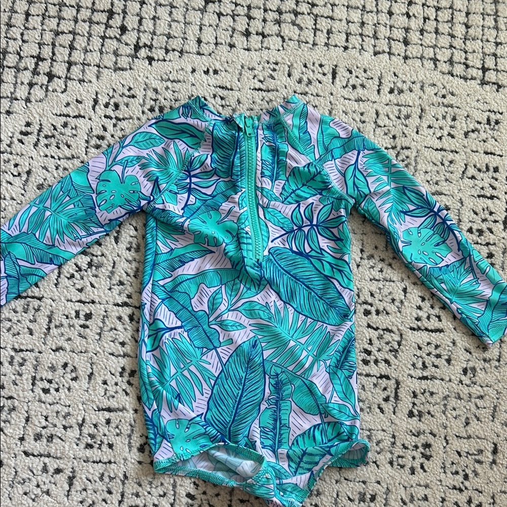Cat&Jack 2T long sleeve Hawaiian pattern swim suit